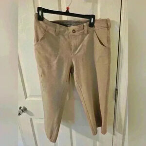 The North Face Women’s Pants Beige Capri Outdoor Cargo UPF 50 NWT SIZE 8